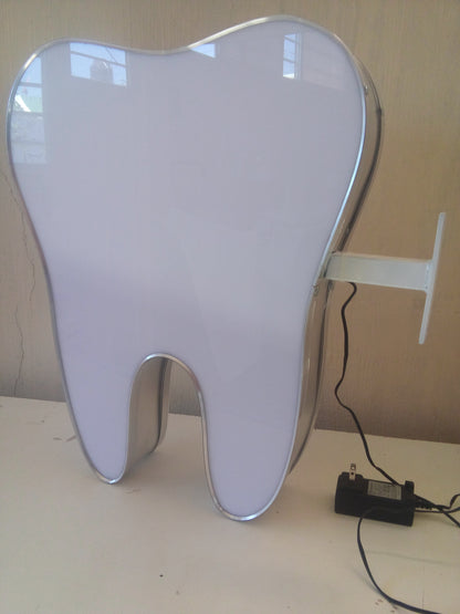 Anuncio Luminoso LED en Forma de Muela 3D para Consultorio Dental – Doble VISTA